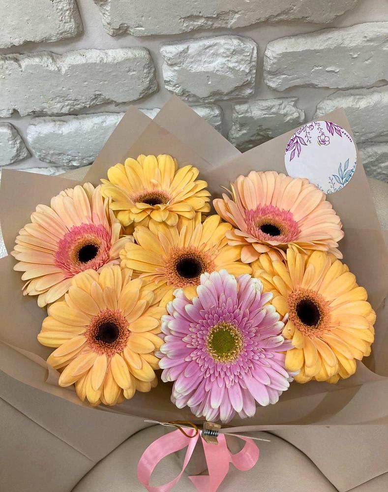 Букет цветов из: Герберы в Павловске Алтайского края