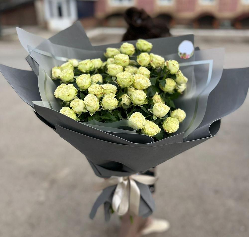 Белые кустовые розы Солинеро в Павловске Алтайского края Букет Белые кустовые розы Солинеро в Павловске Алтайского края