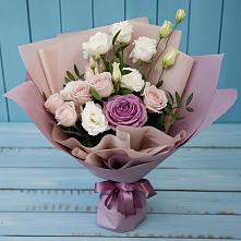 Букет цветов из:  Розы и Лизиантусы в Павловске Алтайского края