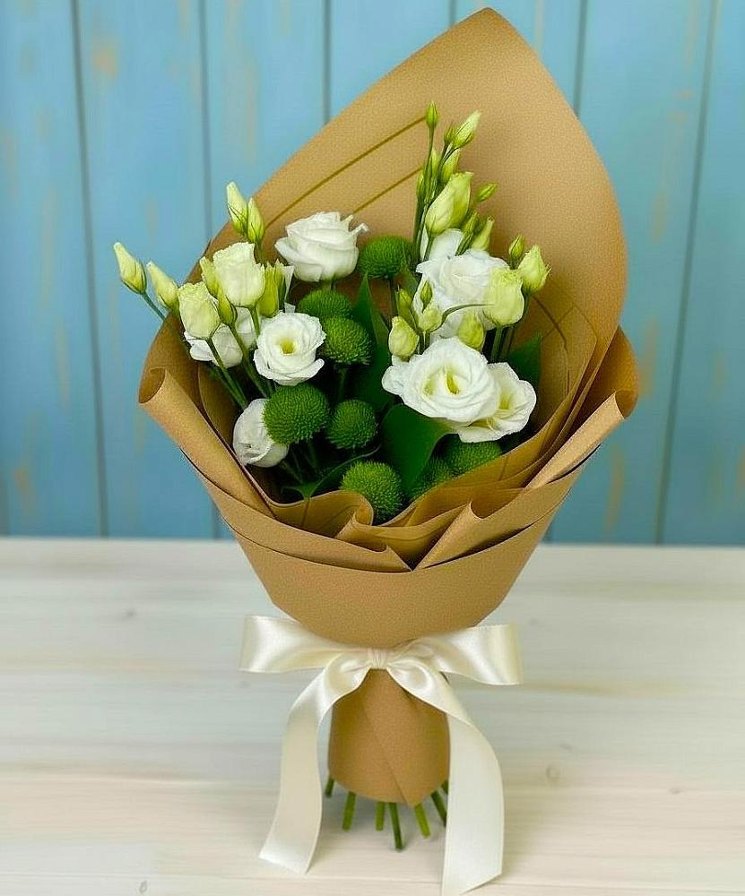 Букет цветов из: Хризантемы и Лизиантусы в Павловске Алтайского края