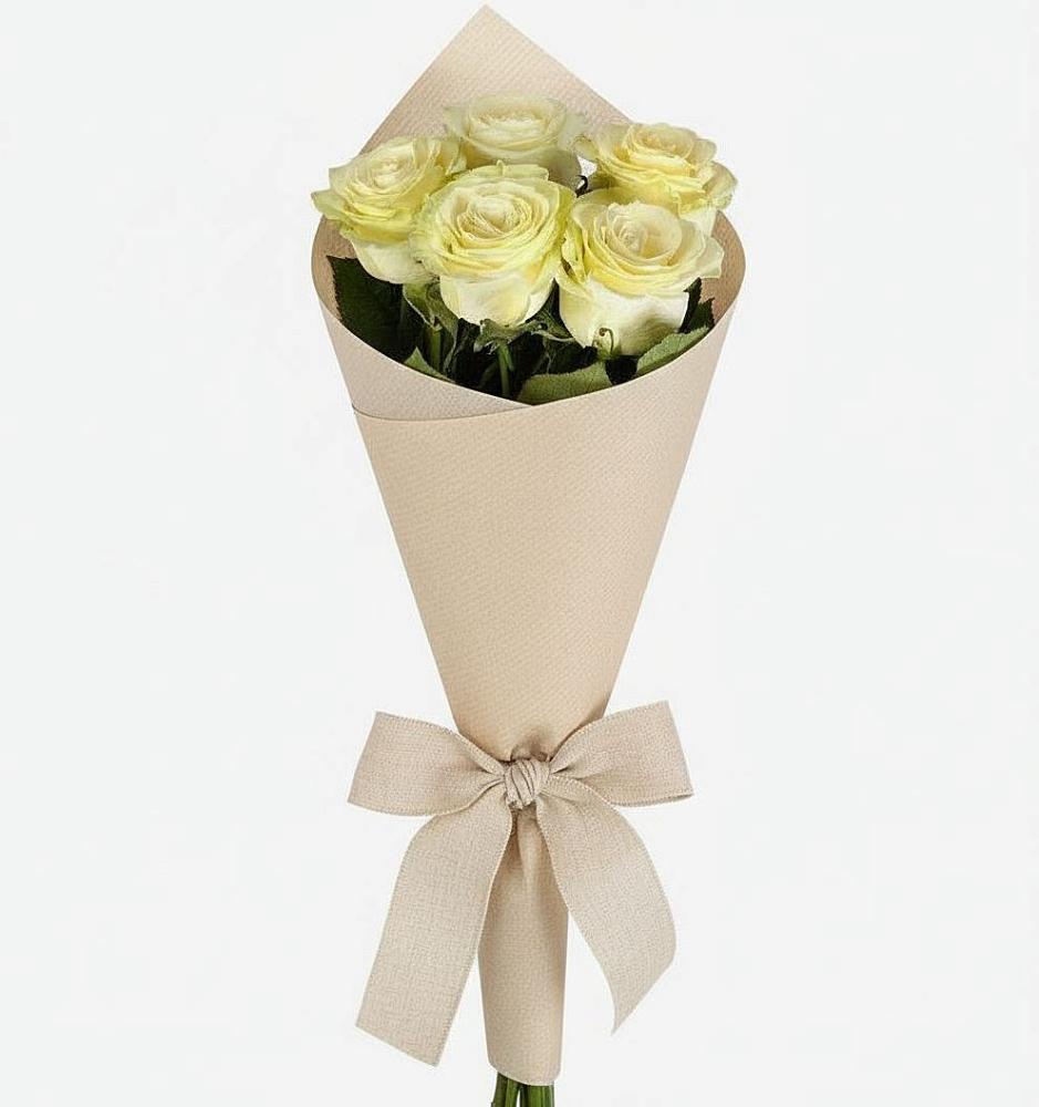 Букет цветов из: Розы в Павловске Алтайского края