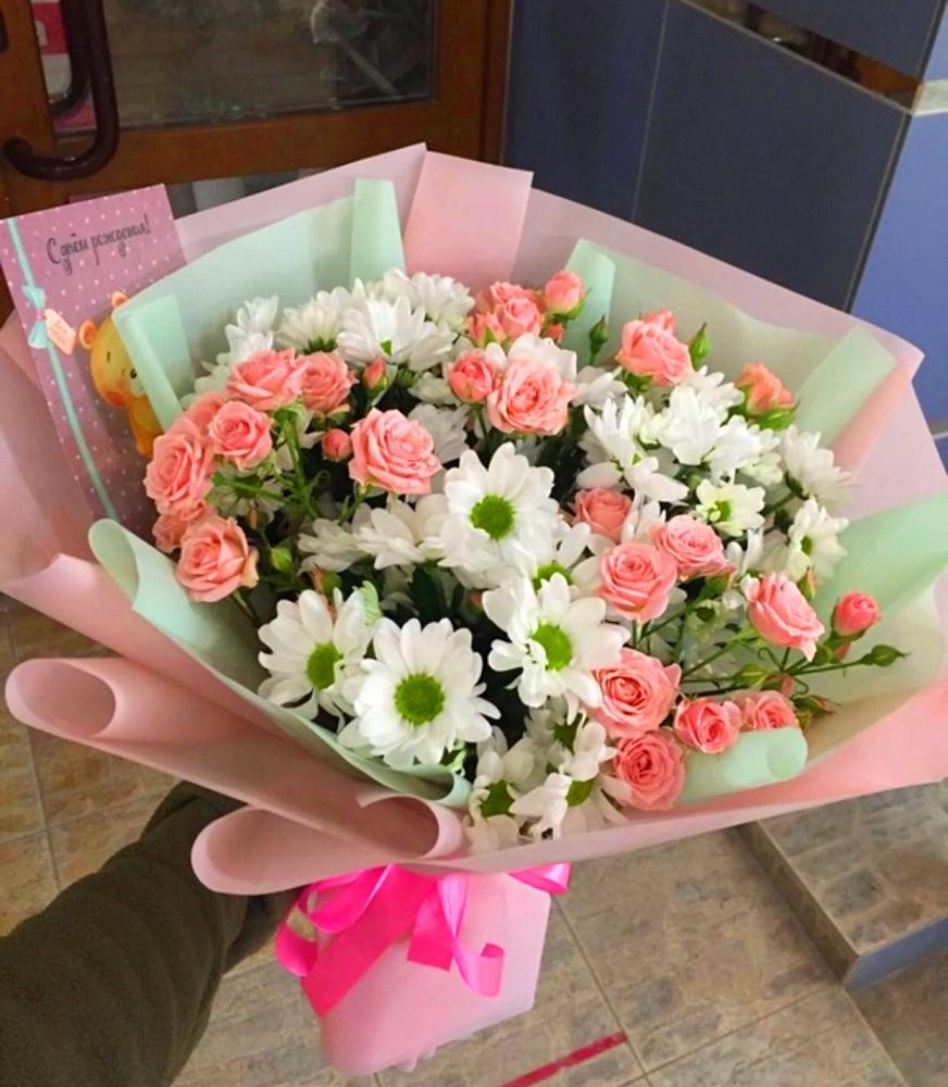 Букет цветов из: Розы и Хризантемы в Павловске Алтайского края