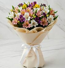 Букет цветов из:  Альстромерии в Павловске Алтайского края