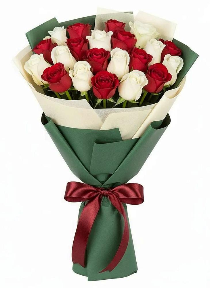 Букет Микс из красных и белых роз в Павловске Алтайского края