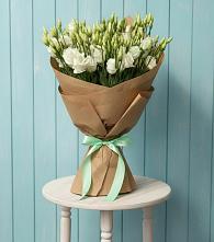 Букет цветов из:  Лизиантусы #REPLACE_PRED# Павловске Алтайского края