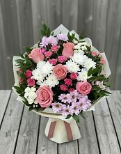 Букет цветов из:  Альстромерии, Гвоздики, Розы и Хризантемы в Павловске Алтайского края