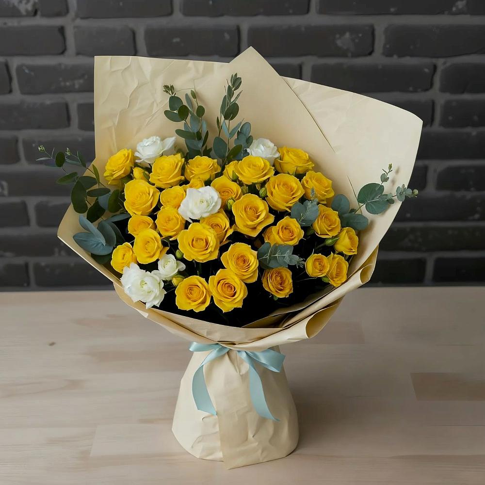 Букет цветов из: Розы в Павловске Алтайского края