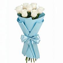 Букет 7 белых роз Проуд в Павловске Алтайского края