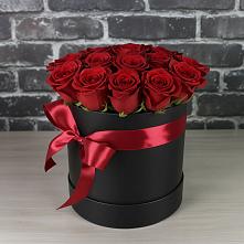 Цветочная композиция из Розы в шляпной коробке #REPLACE_PRED# Павловске Алтайского края