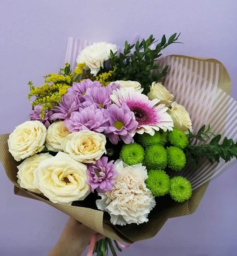 Букет цветов из: Хризантемы, Розы, Гвоздики и Герберы в Павловске Алтайского края