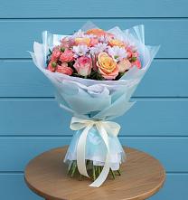 Букет цветов из:  Хризантемы и Розы в Павловске Алтайского края