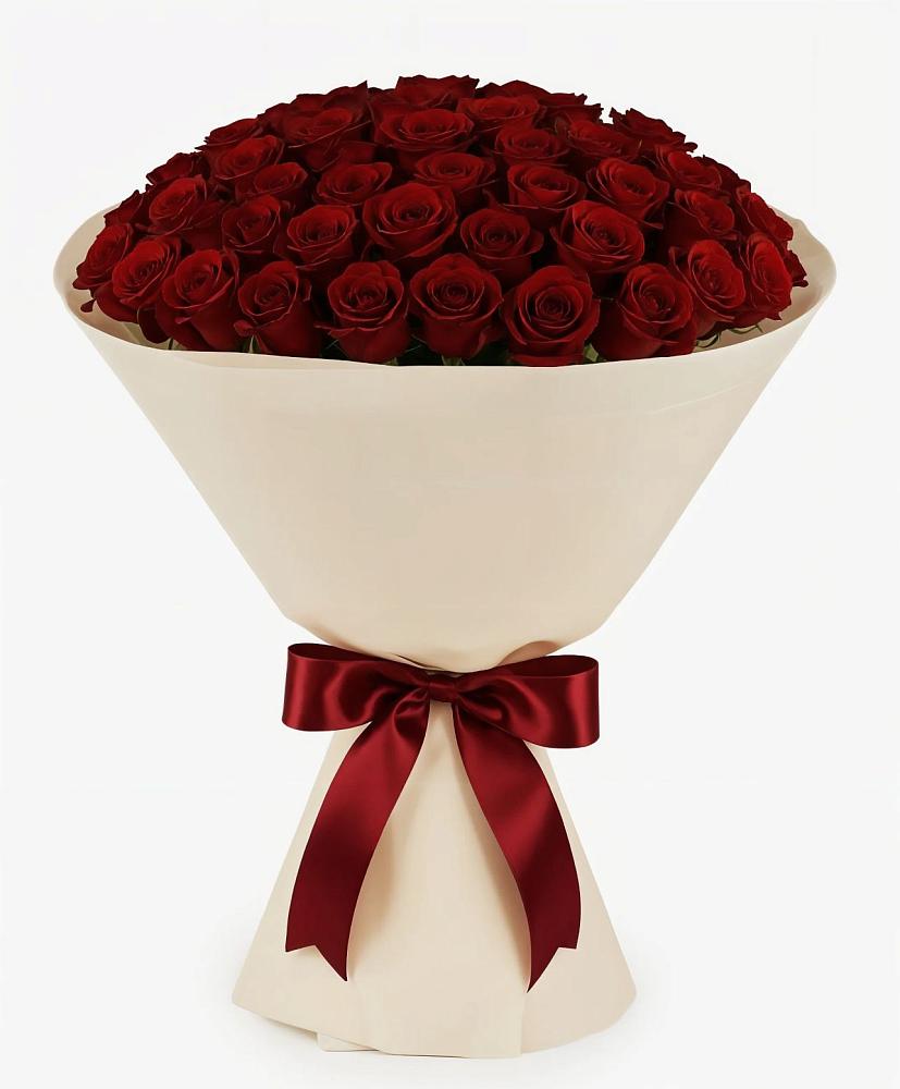 Букет 101 Бордовая роза Блэк Бакарра в Павловске Алтайского края